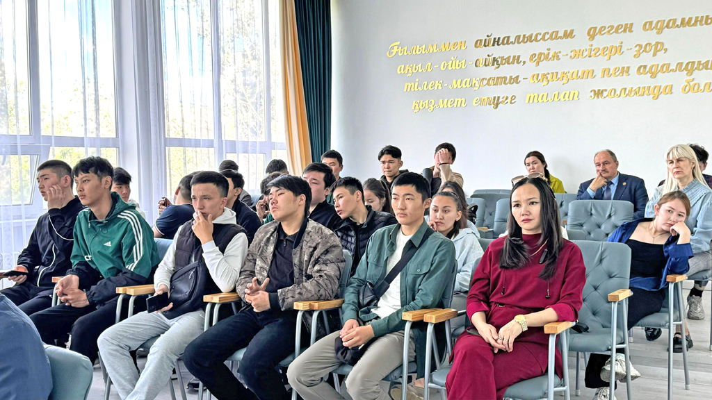 Встреча со студентами СГУ им.Шакарима: май, 2024
